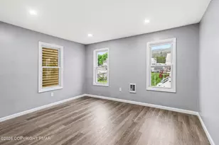 408 E Wiconisco Ave, Tower City, PA 17980 - Photo 9