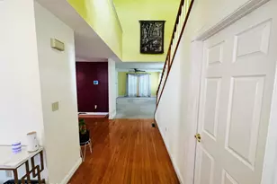 220 Hawthorne Village Ct, East Stroudsburg, PA 18302 - Photo 3