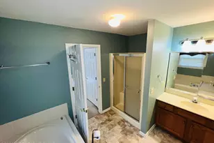 220 Hawthorne Village Ct, East Stroudsburg, PA 18302 - Photo 19