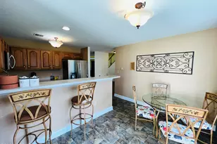 220 Hawthorne Village Ct, East Stroudsburg, PA 18302 - Photo 5