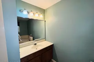 220 Hawthorne Village Ct, East Stroudsburg, PA 18302 - Photo 17