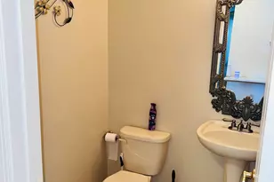 220 Hawthorne Village Ct, East Stroudsburg, PA 18302 - Photo 7