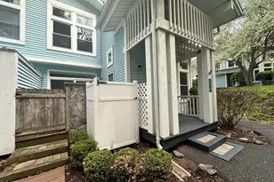 216 Abbington Dr, East Stroudsburg, PA 18302 - Photo 3