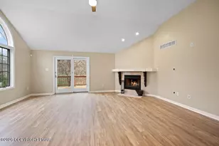 2241 Meadow Sage Ct, East Stroudsburg, PA 18301 - Photo 3