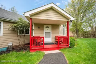 2243 Meadow Sage Ct, East Stroudsburg, PA 18301 - Photo 3