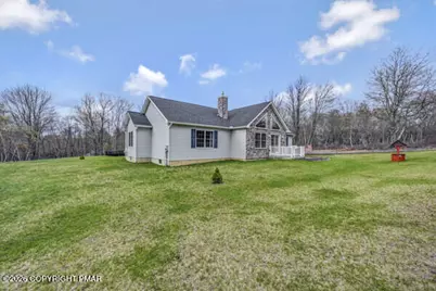  209 Brittany Drive, Albrightsville, PA 18210 - Photo 3
