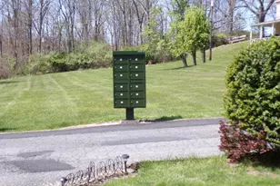 141 Gold Ln, Stroudsburg, PA 18360 - Photo 5