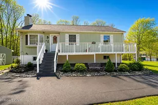 2295 Cramer Rd, Bushkill, PA 18324 - Photo 1