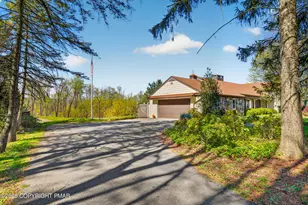976 Ridge Rd, Bangor, PA 18013 - Photo 3