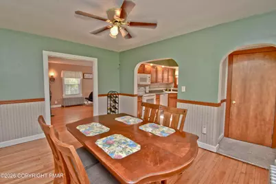  142 Maple Avenue, East Stroudsburg, PA 18301 - Photo 9