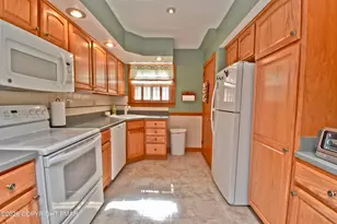 142 Maple Ave, East Stroudsburg, PA 18301 - Photo 11