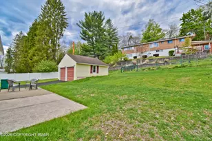 142 Maple Ave, East Stroudsburg, PA 18301 - Photo 33