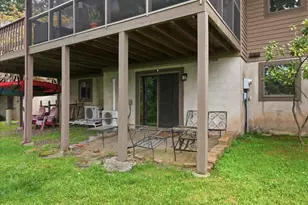 110 Woodmont Cir, Greentown, PA 18426 - Photo 57