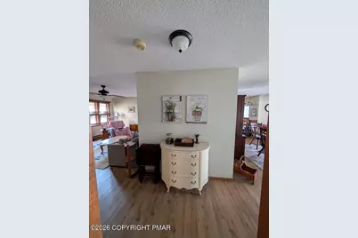  110 Woodmont Circle, Greentown, PA 18426 - Photo 9