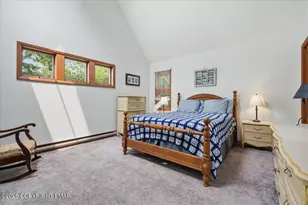 110 Woodmont Cir, Greentown, PA 18426 - Photo 29