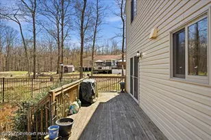 3176 Bluebird Dr, Bushkill, PA 18324 - Photo 31