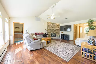  1542 Kunkletown Road, Saylorsburg, PA 18353 - Photo 13