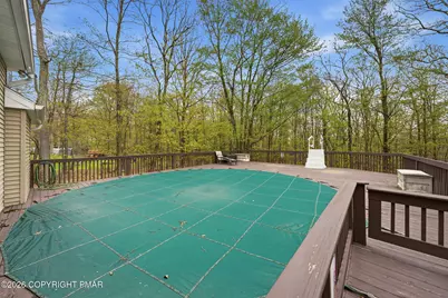  211 Michael Lane, Stroudsburg, PA 18360 - Photo 15