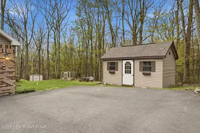  211 Michael Lane, Stroudsburg, PA 18360 - Photo 7