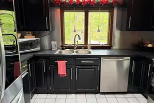 2253 Skyline Dr, Slatington, PA 18080 - Photo 7