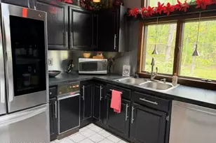 2253 Skyline Dr, Slatington, PA 18080 - Photo 5
