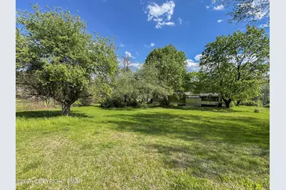  279 E Lizard Creek Road, Lehighton, PA 18235 - Photo 15