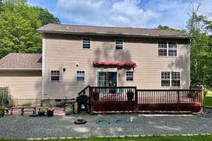 2105 Larkspur Ln, Tobyhanna, PA 18466 - Photo 31
