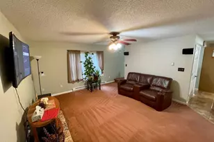 2105 Larkspur Ln, Tobyhanna, PA 18466 - Photo 13