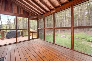 1025 Maplewood Dr, Newfoundland, PA 18445 - Photo 27
