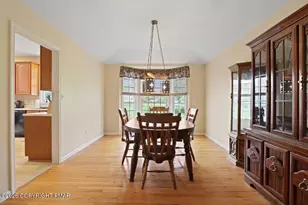 7128 Periwinkle Dr, Macungie, PA 18062 - Photo 7