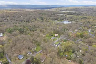 345 Laurel Lake Rd, Bartonsville, PA 18321 - Photo 81