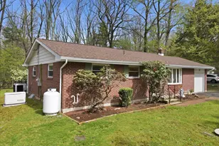 345 Laurel Lake Rd, Bartonsville, PA 18321 - Photo 3