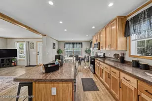 2194 Snow Hill Falls Rd, Cresco, PA 18326 - Photo 29