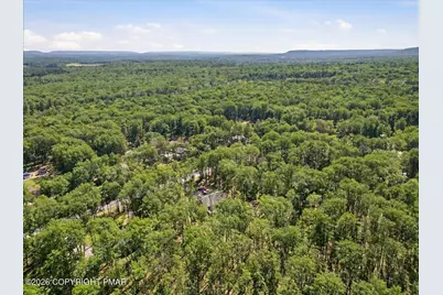  191 Squirrelwood Court, Effort, PA 18330 - Photo 43