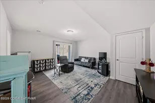 191 Squirrelwood Ct, Effort, PA 18330 - Photo 11