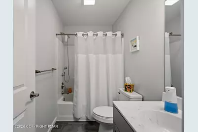  191 Squirrelwood Court, Effort, PA 18330 - Photo 29