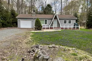 2181 Tuscarora Dr, Pocono Lake, PA 18347 - Photo 1