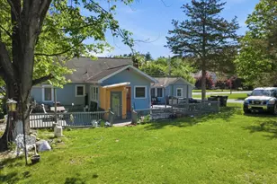 2165 N 5th St, Stroudsburg, PA 18360 - Photo 33