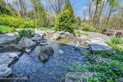  1284 Burger Hollow Road, Effort, PA 18330 - Photo 9