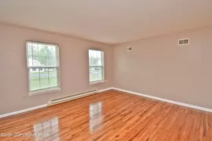 303 Pheasant Run, East Stroudsburg, PA 18302 - Photo 3