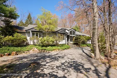  576 Conestoga Trail, Pocono Pines, PA 18350 - Photo 3