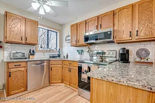 112 Maple Rd, Blakeslee, PA 18610 - Photo 9