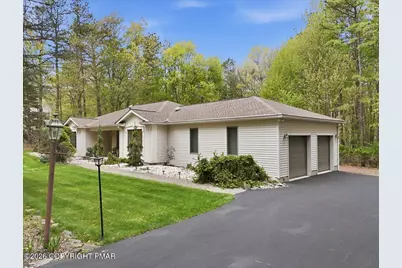  113 Witch Hazel Way, Stroudsburg, PA 18360 - Photo 1