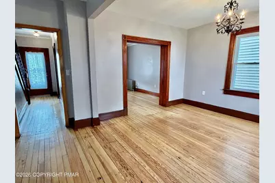  930 S 6th Avenue, Scranton, PA 18504 - Photo 9