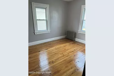  930 S 6th Avenue, Scranton, PA 18504 - Photo 19