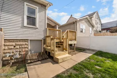  213 Lehigh Avenue, Palmerton, PA 18071 - Photo 7