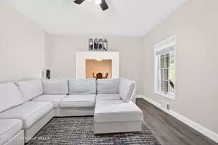 5753 Wildflower Cir, Stroudsburg, PA 18360 - Photo 15