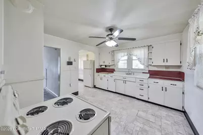  5423 Pennsylvania 309, Harveys Lake, PA 18618 - Photo 17