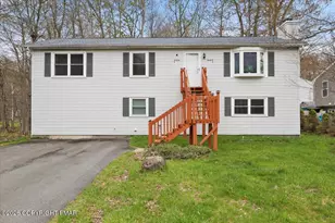 8435 Bear Trail Dr, Tobyhanna, PA 18466 - Photo 1