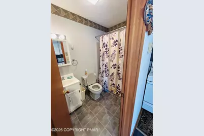  954 Country Place Drive, Tobyhanna, PA 18466 - Photo 9